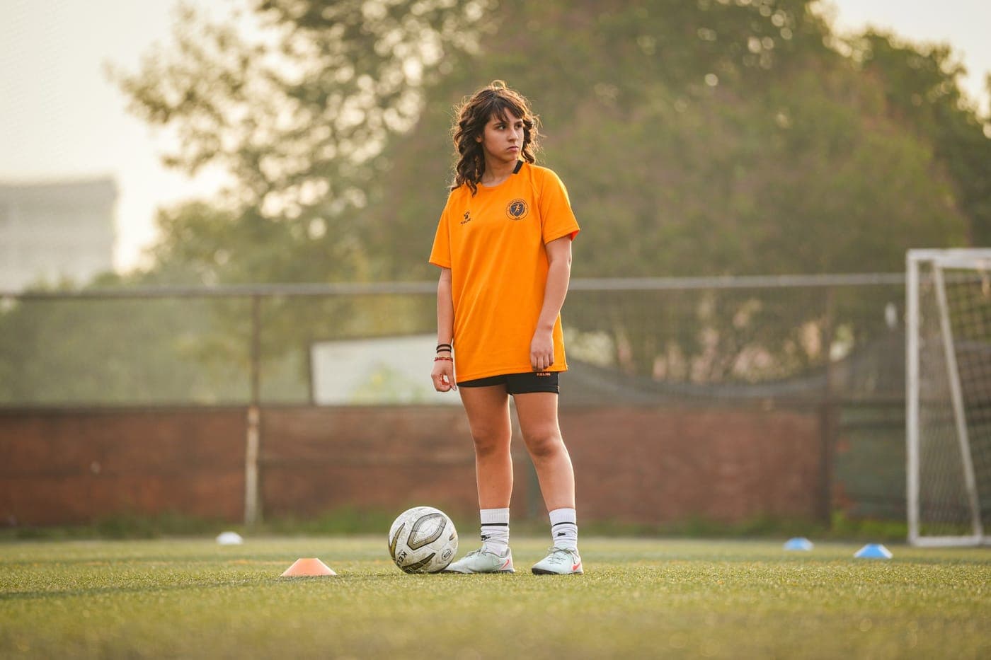 Jugadora de Sport Academy Femenino en entrenamiento